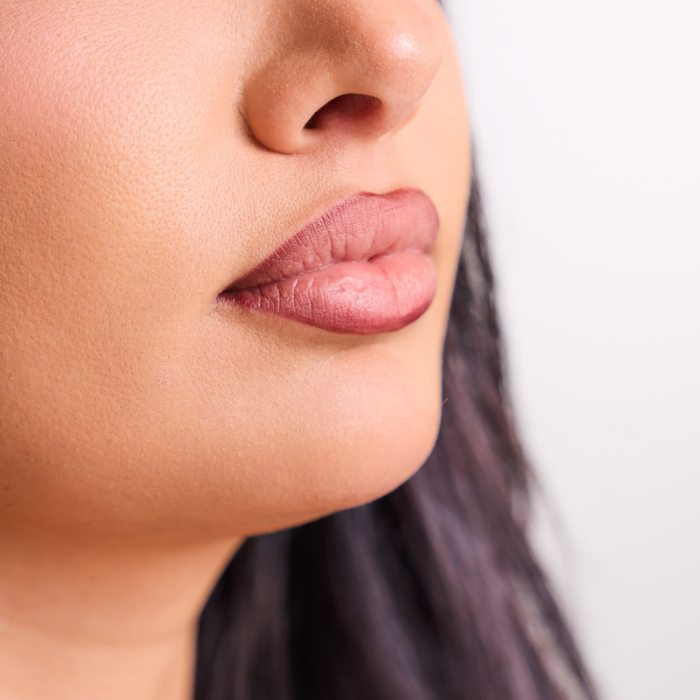 BIZU LOCKED IN LIP STAIN